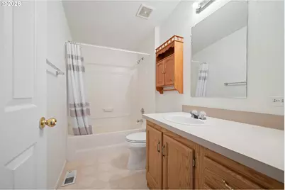 827 NE Woodard Ave, Castle Rock, WA 98611 - Photo 19