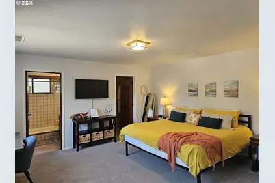 430 Pine St, Brookings, OR 97415 - Photo 19