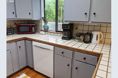 430 Pine St, Brookings, OR 97415 - Photo 15