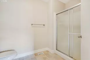 1015 Oak St, Silverton, OR 97381 - Photo 23