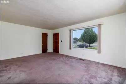 4440 SE Evergreen St, Portland, OR 97206 - Photo 9