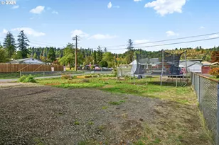 76395 River Rd, Oakridge, OR 97463 - Photo 33