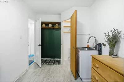 76395 River Rd, Oakridge, OR 97463 - Photo 23