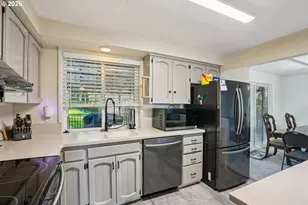 3454 NE 5th Ct, Gresham, OR 97030 - Photo 11