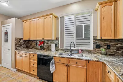 225 NW 208th Ave, Beaverton, OR 97006 - Photo 9