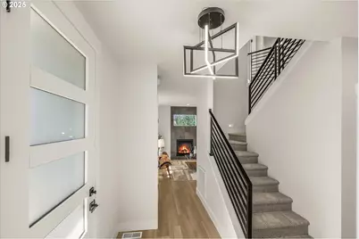 7026 SE 156th Ave, Portland, OR 97236 - Photo 5