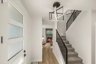 7026 SE 156th Ave, Portland, OR 97236 - Photo 5