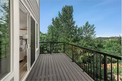 7026 SE 156th Ave, Portland, OR 97236 - Photo 3