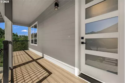 7026 SE 156th Ave, Portland, OR 97236 - Photo 3