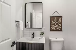 7026 SE 156th Ave, Portland, OR 97236 - Photo 9