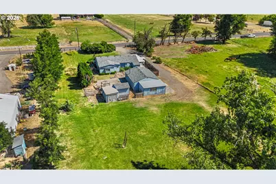 29538 Bridge Rd, Hermiston, OR 97838 - Photo 3