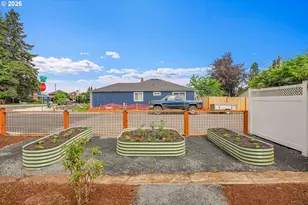 318 S Ivy St, Canby, OR 97013 - Photo 35
