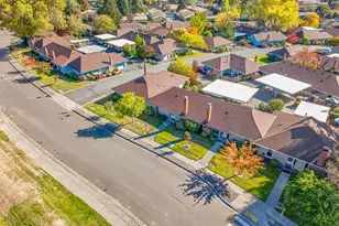 14190 SW 6th St, Beaverton, OR 97005 - Photo 29