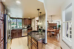 10135 SW Riverwood Ln, Portland, OR 97224 - Photo 11