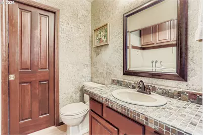 10135 SW Riverwood Ln, Portland, OR 97224 - Photo 17