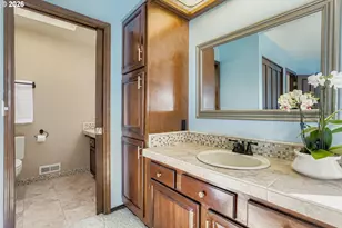 10135 SW Riverwood Ln, Portland, OR 97224 - Photo 21
