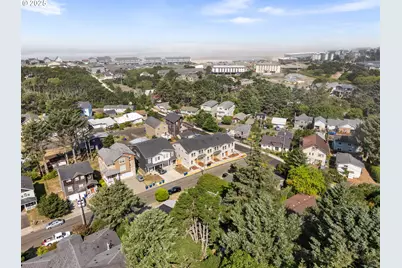 305 SE Jetty Ave, Lincoln City, OR 97367 - Photo 3