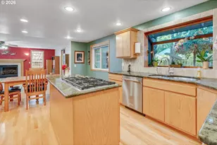 19500 SW Alderwood Ct, Beaverton, OR 97003 - Photo 9