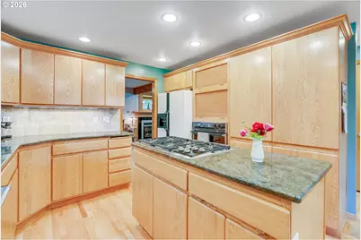 19500 SW Alderwood Ct, Beaverton, OR 97003 - Photo 11