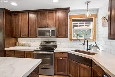 4500 Hart Rd, Dallas, OR 97338 - Photo 9