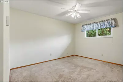 555 Sacre Ln, Monmouth, OR 97361 - Photo 29