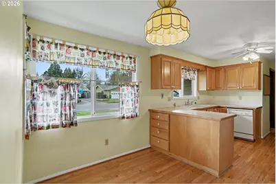 555 Sacre Ln, Monmouth, OR 97361 - Photo 21