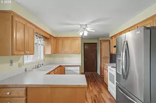 555 Sacre Ln, Monmouth, OR 97361 - Photo 11