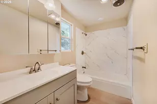 10244 SW 40th Ave, Portland, OR 97219 - Photo 13