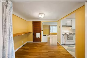 1666 Evergreen Dr, Eugene, OR 97404 - Photo 9