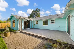 1666 Evergreen Dr, Eugene, OR 97404 - Photo 33