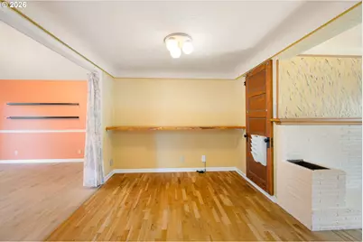 1666 Evergreen Dr, Eugene, OR 97404 - Photo 15