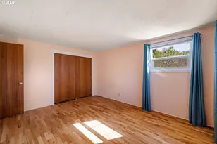 1666 Evergreen Dr, Eugene, OR 97404 - Photo 25