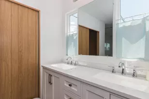 21016 SE Stark St, Gresham, OR 97030 - Photo 35