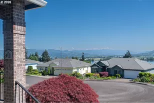 1615 7th St, Columbia City, OR 97018 - Photo 43