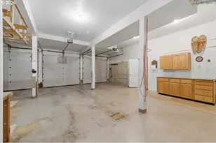 1615 7th St, Columbia City, OR 97018 - Photo 27