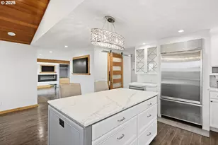 1520 E 9th St, The Dalles, OR 97058 - Photo 17