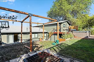 1520 E 9th St, The Dalles, OR 97058 - Photo 45