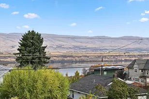 1520 E 9th St, The Dalles, OR 97058 - Photo 5