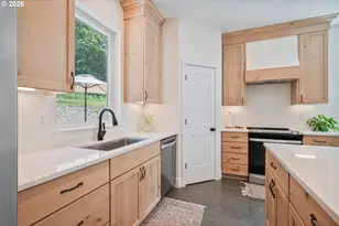 1013 N Bodine Rd, Kelso, WA 98626 - Photo 11