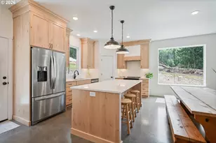 1013 N Bodine Rd, Kelso, WA 98626 - Photo 9