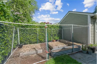 2621 SE 81st Ave, Portland, OR 97206 - Photo 41