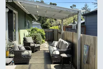 6715 SW Inlet Ave, Lincoln City, OR 97367 - Photo 11