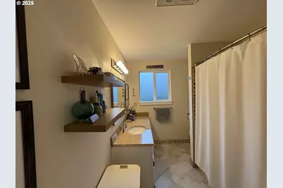 6715 SW Inlet Ave, Lincoln City, OR 97367 - Photo 9