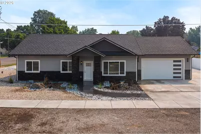 912 Lane Ave, La Grande, OR 97850 - Photo 1