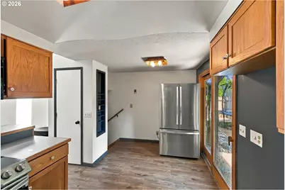 900 Oakway Dr, Coos Bay, OR 97420 - Photo 15