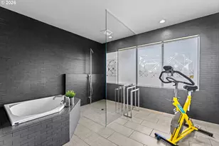 14400 Uplands Dr, Lake Oswego, OR 97034 - Photo 31