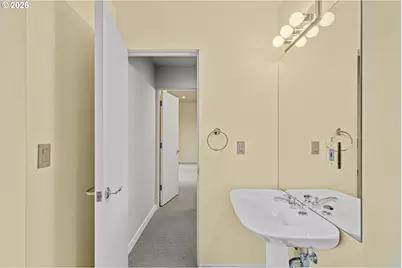 14400 Uplands Dr, Lake Oswego, OR 97034 - Photo 37