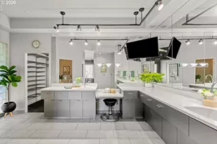 14400 Uplands Dr, Lake Oswego, OR 97034 - Photo 29