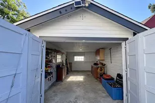 355 24th St, Salem, OR 97301 - Photo 21