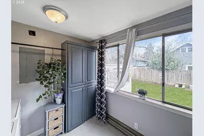 355 24th St, Salem, OR 97301 - Photo 9